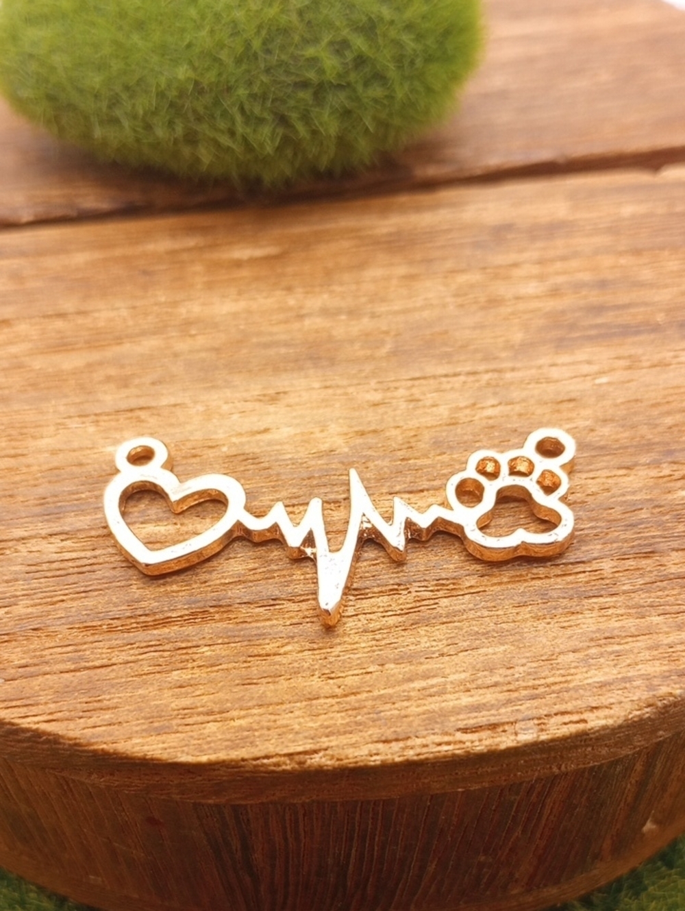Heart to Paw Heartbeat Charm - Gold Tone P251